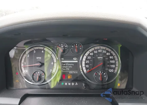 2010 Dodge Ram 1500 Slt/Sport/Trx z USA, uszkodzony, nr VIN 1D7RB1GT2AS122331